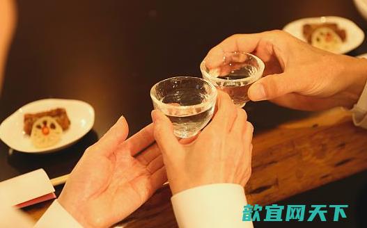 经常赴酒场 酒桌上的喝酒礼仪不可不知